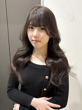 ユーフォリア 渋谷グランデ(Euphoria SHIBUYA GRANDE) ラベンダーブラウン　ぱっつん前髪　くびれ巻き　顔周り