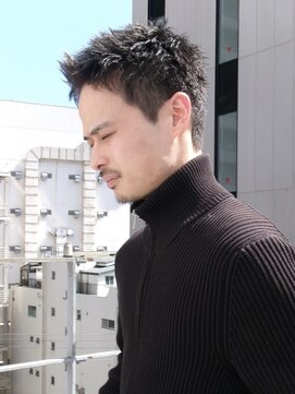 ノイ(noi) センターパートニュアンスパーマ刈り上げツーブロックメンズヘア