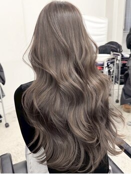 ヘアサロン リボーン(Hair salon Reborn)の写真/【髪質改善しながらカラーも楽しめる】ダメージを抑え透明感のある色味を実現◎艶感UPで柔らかな質感に♪