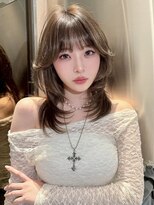 グローアイヴィ 大宮(GLROW IVY) ▼ハッシュカットアッシュベージュミディアムレイヤー