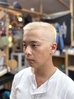 スピナーバルベアリーア(SPINNER BARBEARIA)&nbsp;バズカット＆ブリーチカラー/フェード/SPINNER BARBEARIA/Ren