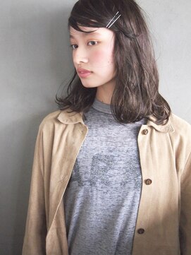 コス(kos) 重軽ロブに透け感グレージュ