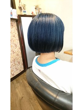 ヘアメイクライン(hair make LINE) ブルーヘアー