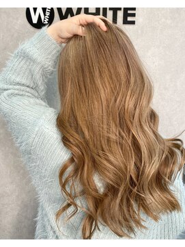 ホワイト(WHITE) [WHITE RYOTA]キャラメルロゼベージュ