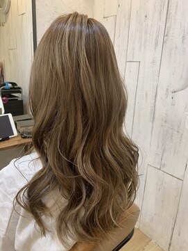 コノン(conon) イエローベージュ