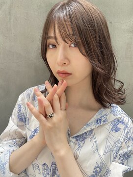 トリッカ 代官山(tricca) 【tricca代官山】シースルー&サイドバング