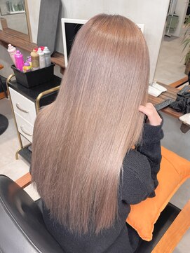 ミオ バイ レニア(mio by ReniA) 肩上ショート→シールエクステ90枚