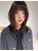 ワン(One)&nbsp;顔まわり軽いミディアム