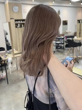 ミルクティーグレージュ（ブリーチ1回）