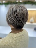 白髪に合わせてつくるメリハリハイライト グレージュ 脱白髪染め