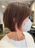 武蔵小杉大人ショート丸みボブベージュカラー３０代