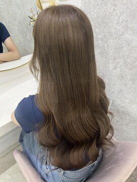 ラビス(Lovis) ミディアム/暗めカラー/デザインカラー/フェイスフレーミング