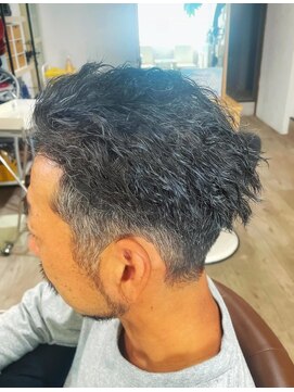 トイトイトイ(toi toi toi) ツイストパーマ ショート