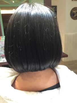 ケーズヘアー 北習志野店(K's Hair) 切りっぱなし前下がりモードボブ