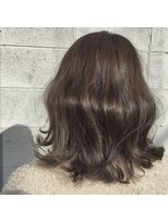 ラフ 原宿(L.a.a.g.f harajuku)&nbsp;アッシュベージュ ウェーブヘア くすみベージュ＠原宿