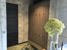 大きめのロッカーを設備、お仕事帰りやお買い物の前後でも♪