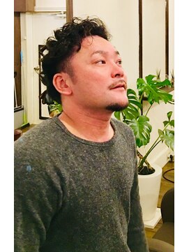 ディライズ(De-Rise) 外国人風パーマ