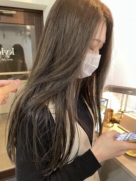 カイル(kyle) ブリーチなしアッシュベージュ◎