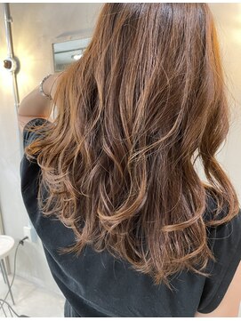 トラン(TRAN) ヘアアイロン仕上げ