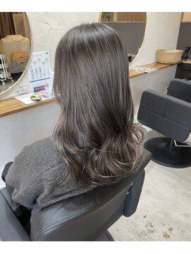 アノイ ポム(annoii_pom) グレージュ