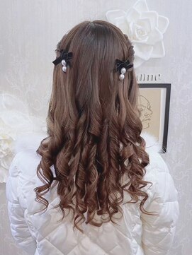 アトリエビューティーアミュ(atelier beauty AmU) お呼ばれ 推し活 イベントハーフツイン×黒ベロアリボンパール