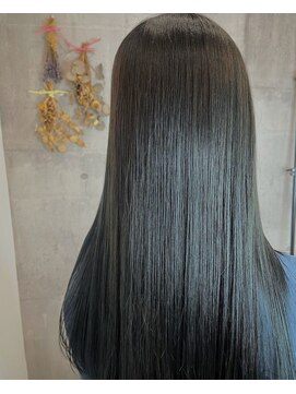 ビスポーク(BESPOKE) 艶感♪アッシュグレージュ髪質改善トリートメント