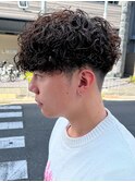 スペインカールスパイラルパーマツイストパーマフェード短髪