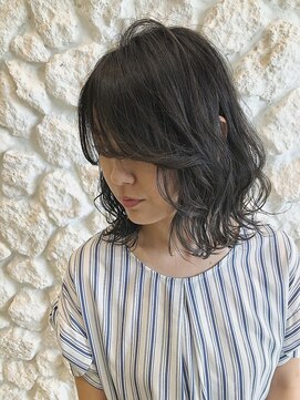 モアナ バイ ヘッドライト うるま店(Moana by HEADLIGHT) Moana【うるま】#パーマ#ミディアムヘア #20代30代40代50代