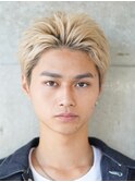 渋谷メンズブリーチカラーミルクティーベージュセンターパート