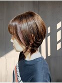 大人ミディアムショート/イヤリングカラー