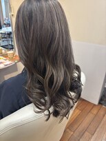 サラ 徳山店(SARA) グレージュのハイライトカラー