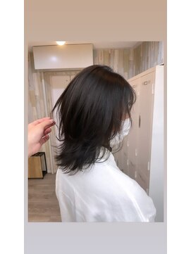 ナンバー アンフィール 渋谷(N° anfeel) 大人のウルフカット渋谷/道玄坂