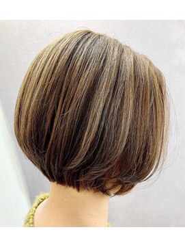 ムード タテマチ(mood tatemachi) ショートボブ　ハイライトベージュ
