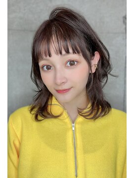 クーエフー(coo et fuu) 10代20代30代40代50代 前髪　ウルフヘアー　グレージュ　藤沢