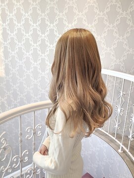 ムーンロータス(Moon Lotus) 1レベルからのブロンドヘア