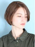 40代50代小顔黒髪ネビージュボブルフワンレン前髪なしショート