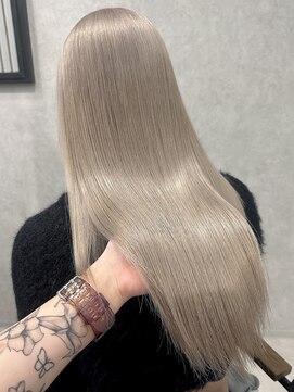 ロウル 渋谷(LOWRL) ホワイトミルクティー/ケアブリーチ/ダブルカラー