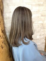 スロウ(slow)&nbsp;白髪ぼかしハイライト