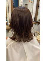 ミルク(MILK)&nbsp;切りっぱなしミディアム×アッシュベージュ 30代40代50代