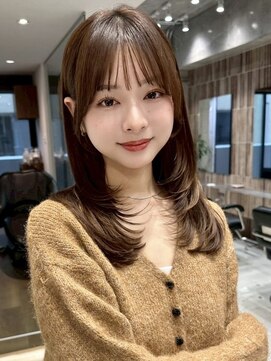 ファルベ(Farbe) 黒髪/オリーブグレー/小顔に見せるヘア/ココアベージュ/レイヤー