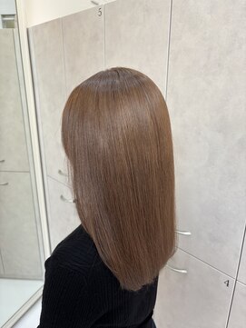 ラ ポルト ドゥ サワ(La Porte de SAWA) 透明感ミルクティーベージュ