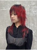 レッド×ブラックのコントラストデザイン