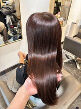 レニア(RENIA) 艶感ピンクブラウン