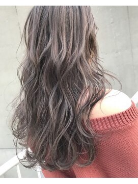 ジーナ(XENA) クリアグレージュ