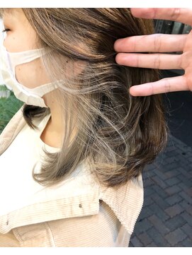 コスタ オブ リシェール(The COSTA of RICHAIR) インナーカラーホワイティベージュ