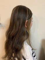 アッシュ 関内店(Ash) ハイライト+イヤリングカラー