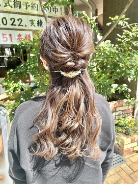 ファーレンピュアスウィート(fahren-pure-suite) ゆるふわハーフアップ