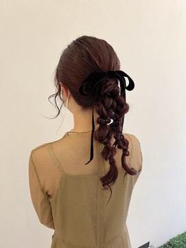 コバルト(Cobalt) 10代20代結婚式お呼ばれ個性的編みおろしリボンヘアアレンジ