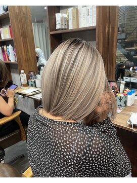 ラフ(LAFF) #黒髪#ボブルフ#ネビージュ#小顔#ワンレン