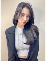 大人可愛い韓国風暗髪グレージュカラー
